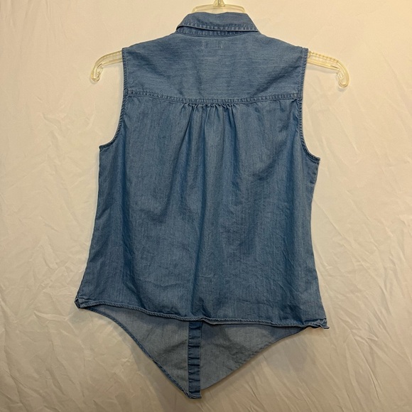 J. Crew sleeveless, tie front denim shirt. Size 8. - Picture 4 of 4